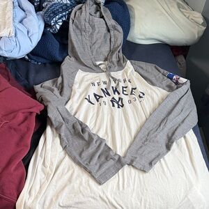 New York Yankees Gray and White Hoodie type long sleeve shirt